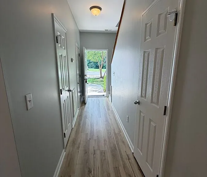 1033 Masons Place Cir #B — Photo 12