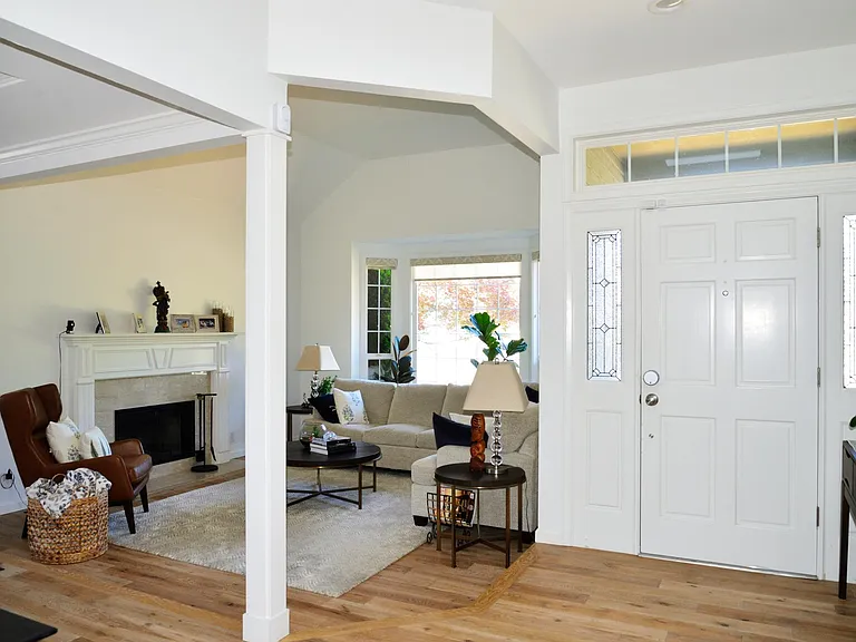 Main Entrance and Living Room