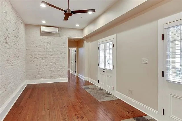1041 Ursulines Ave #104 — Photo 4