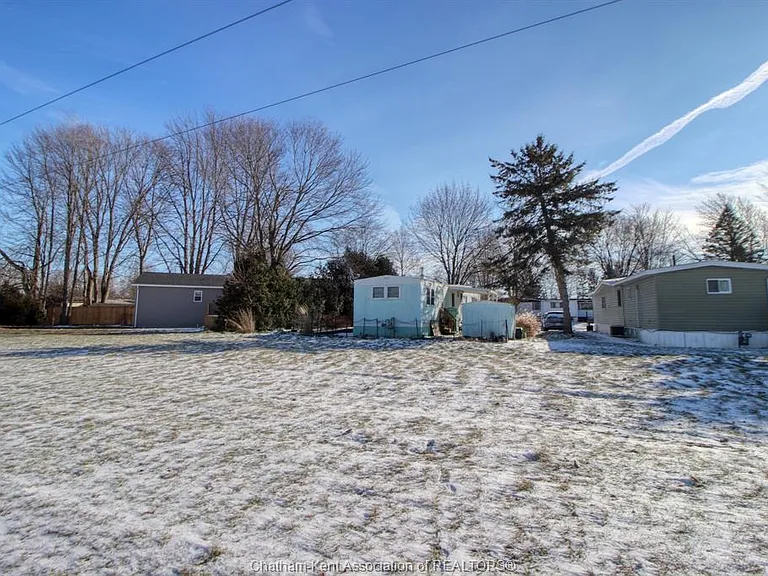 88 Essex Ct — Photo 14