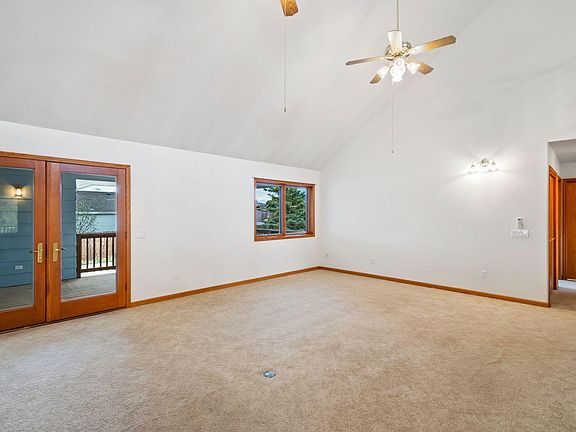 3rd image of 112 Buckboard Dr