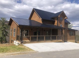 2353 Mimosa Dr, Sevierville, TN 37876