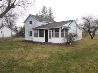 310 Parshall St, Oakley, MI 48649