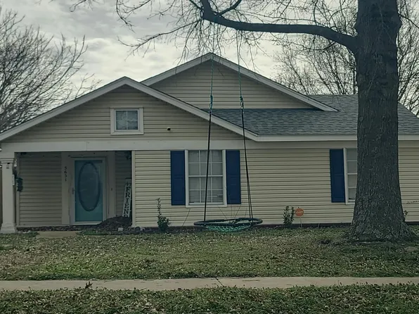 5651 W Legacy St, Fayetteville, AR 72704