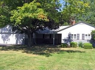 6771 Bonnieview Rd, Mayfield Village, OH 44143