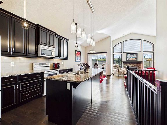 3rd image of 211 NE Valley Pointe Pl NW