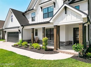 12027 Deer Crossing Dr, Knoxville, TN 37932