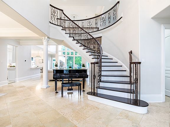 2nd image of 5809 Golden Leaf Ct