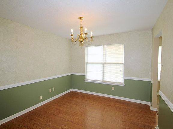 5th image of 7933 Hyman Dr