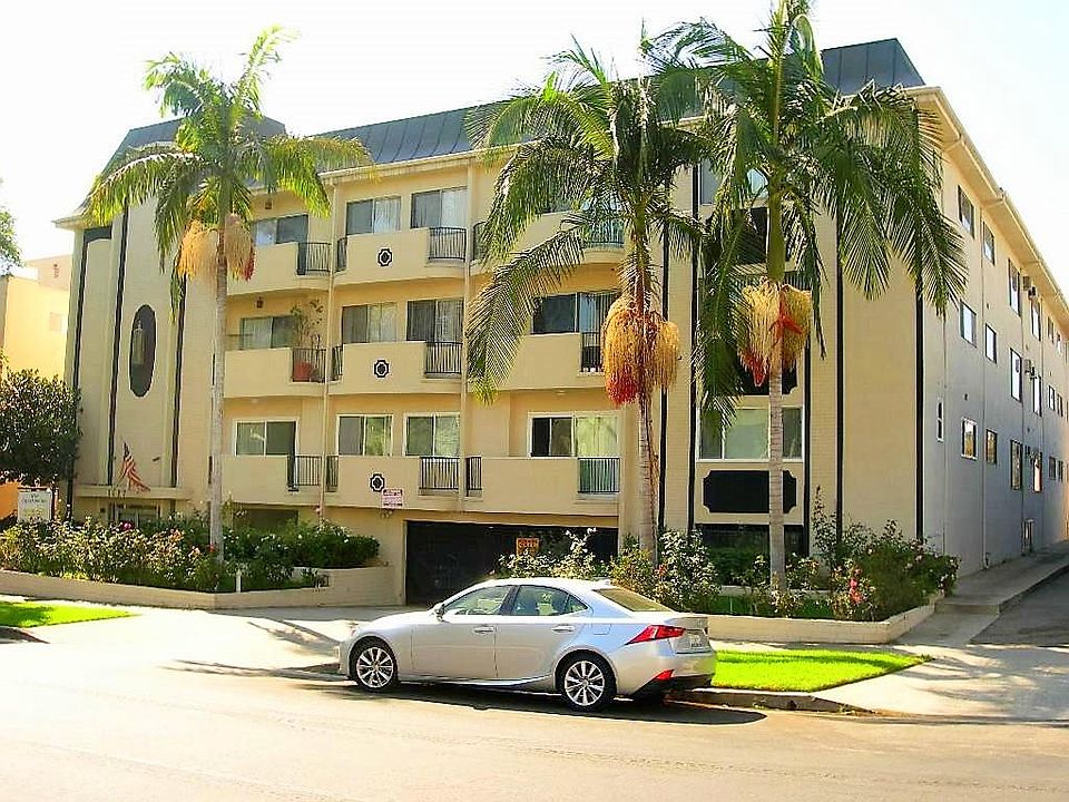 1st image of 1427 N Poinsettia Pl #5201
