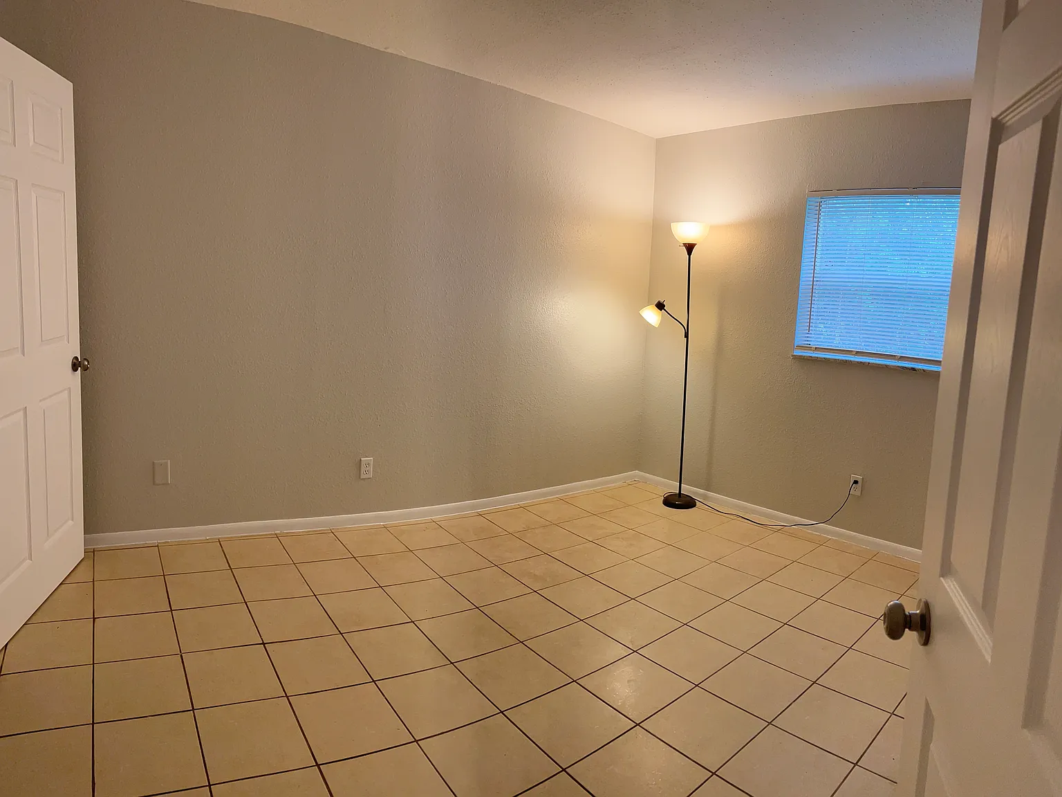 2 bed, 1.0 bath, 800 sqft, $1,475 — Photo 2