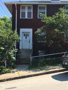 100 Clara St, Wilmerding, PA, 15148
