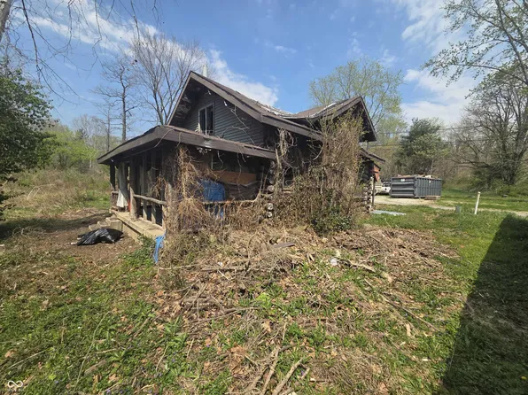 2750 Cabin Row, Martinsville, IN 46151