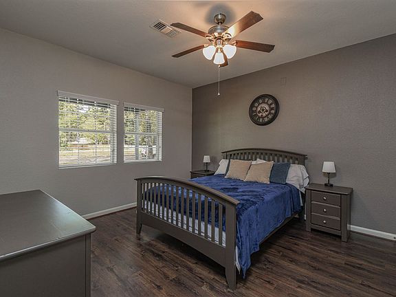 3rd image of 15400 Paradise Point Dr