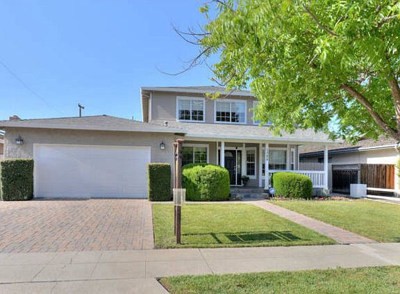 2nd image of 1588 Carmel Dr