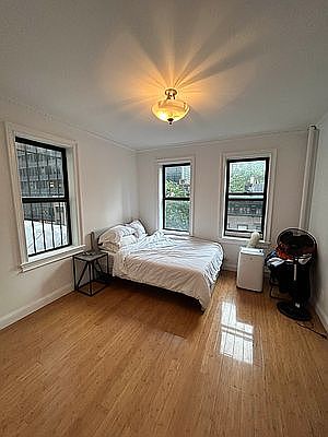 1st image of 224 E 48th St APT 5A
