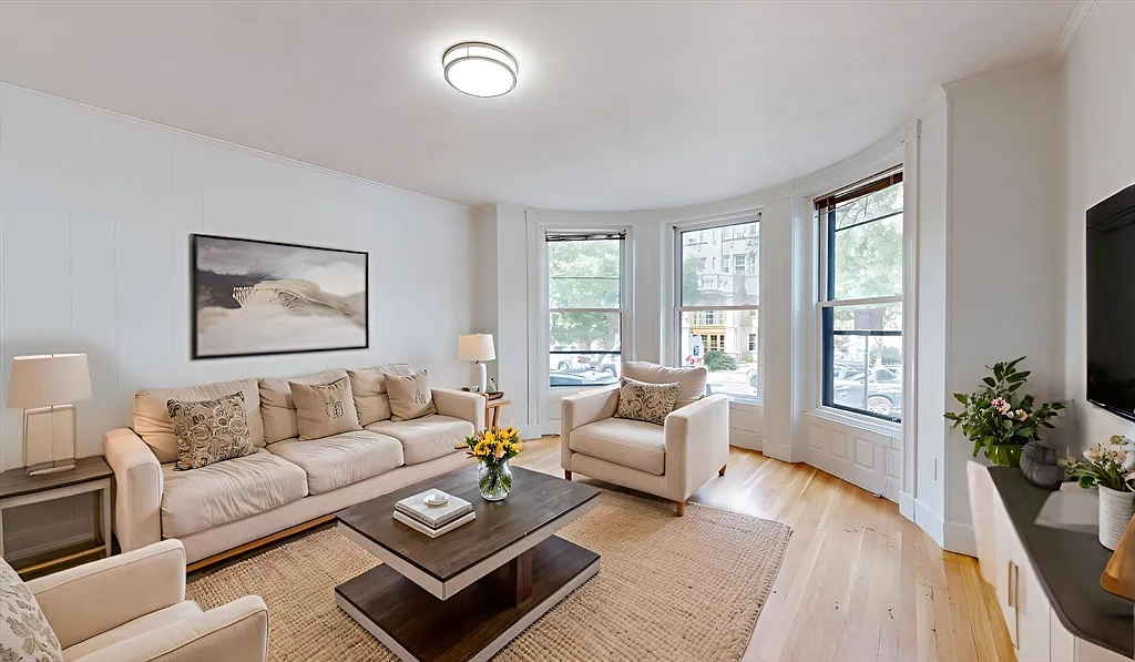 Studio, 1.0 bath, 450 sqft, $2,585 — Photo 1