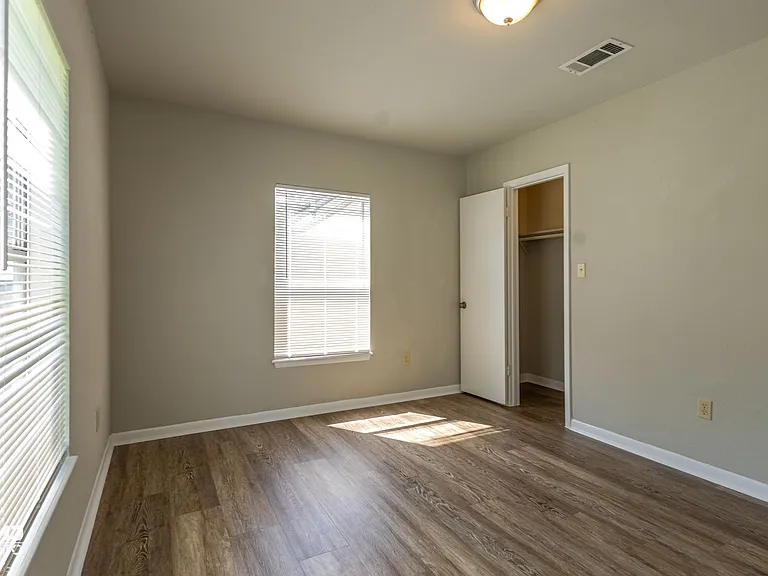3140 Boyd Ave — Photo 12