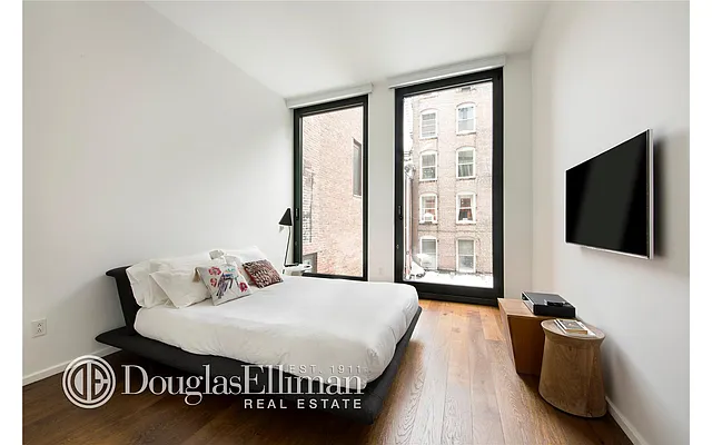 Rented by Douglas Elliman | media 27