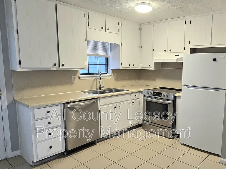 3087 Parkside Ct — Photo 3