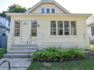 2442 S 20th St, Milwaukee, WI 53215