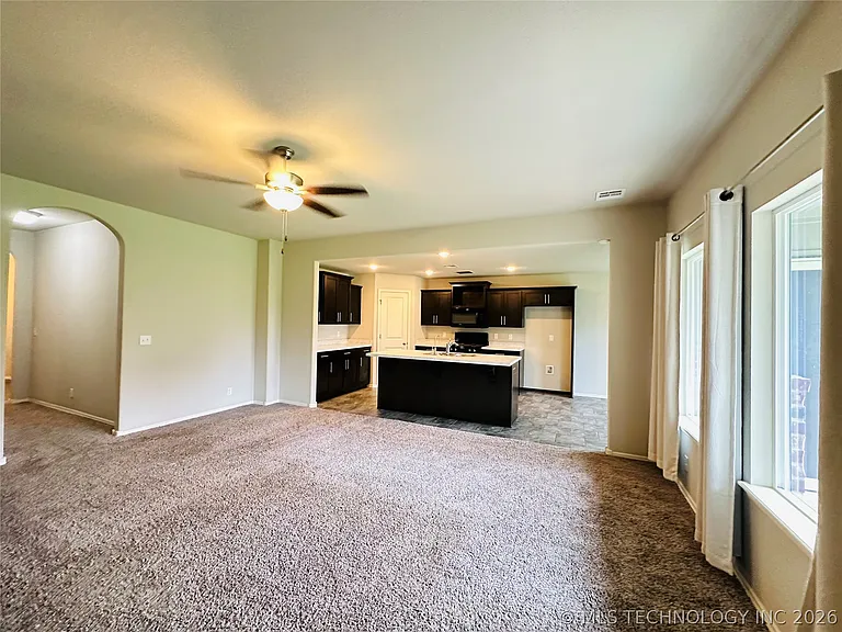 7316 S Joshua Ave — Photo 8