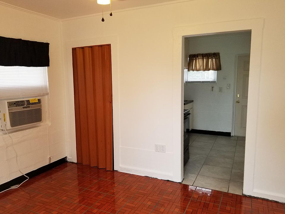 2nd image of 5644 Jones Ave