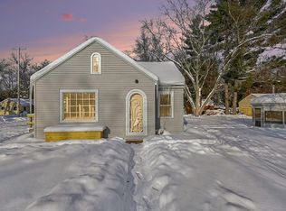 6946 S Lakeview Ave, Idlewild, MI 49642