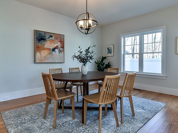 5th image of 320 Bishop St #320