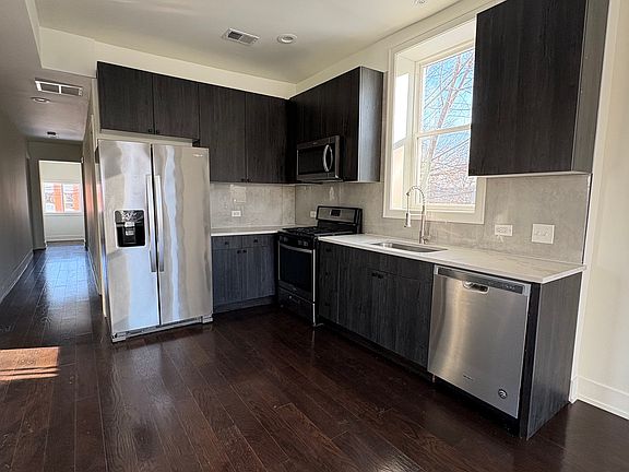 2nd image of 610 N Christiana Ave #2