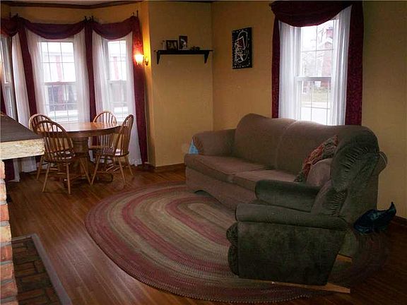 4th image of 1709 Winton Ave