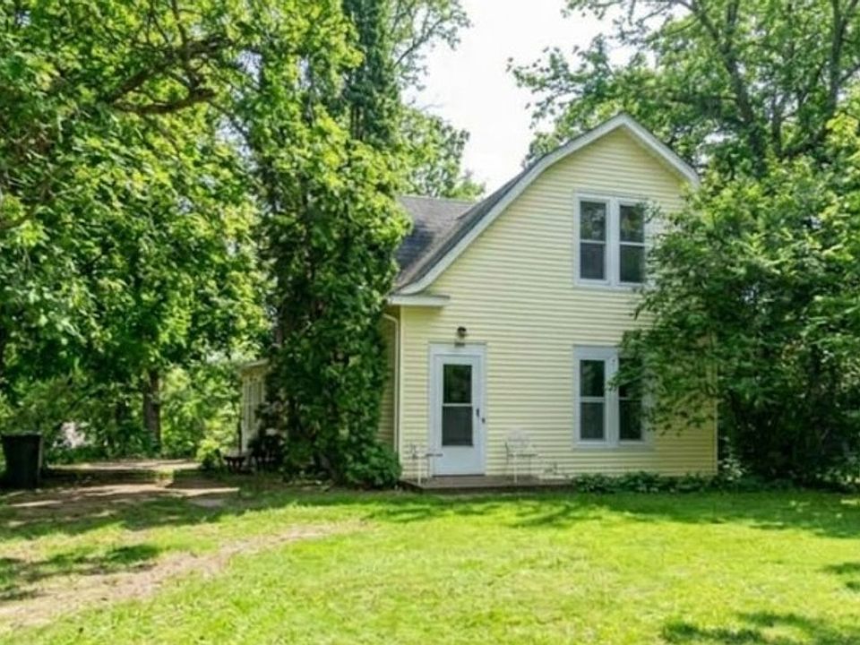 1st image of 1135 Rainbow Dr