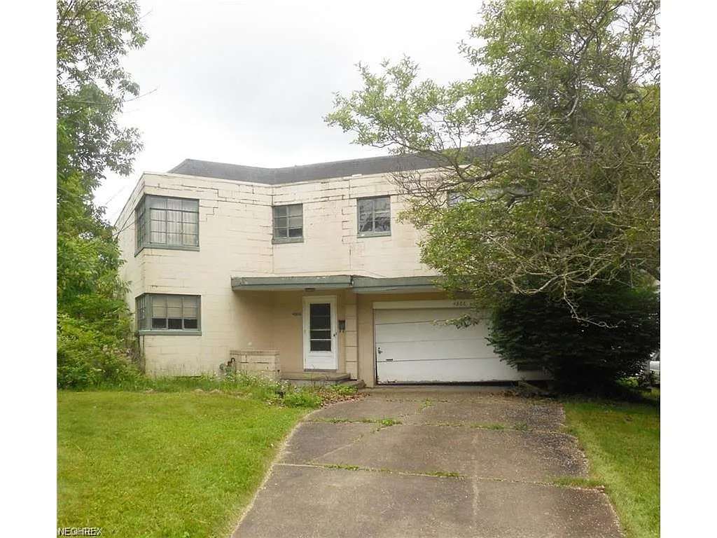 4866 Brookwood Rd photo 1