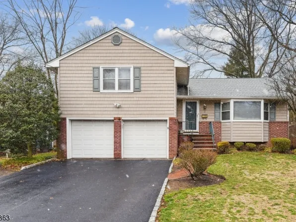 2 Green Ct, Cranford Twp., NJ 07016