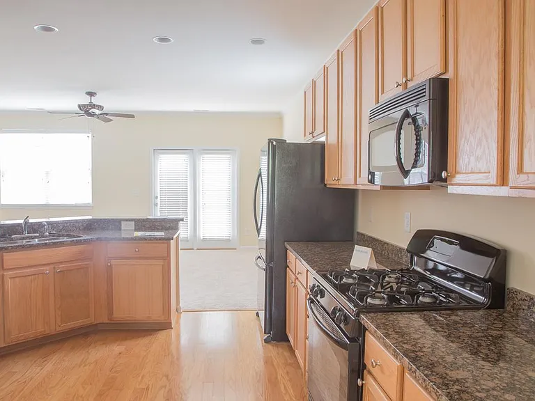 514 Sawcut Ln — Photo 9