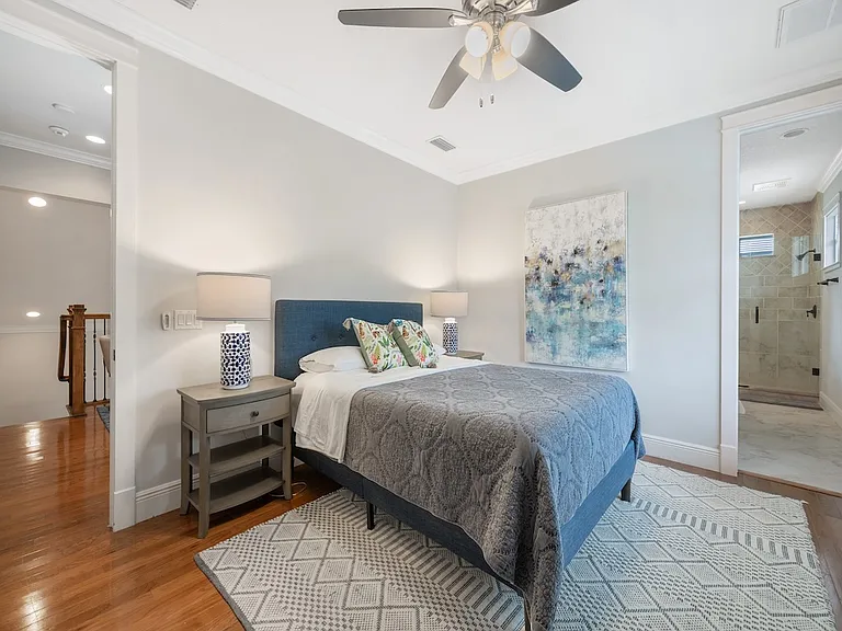 1913 Robalo Dr — Photo 19