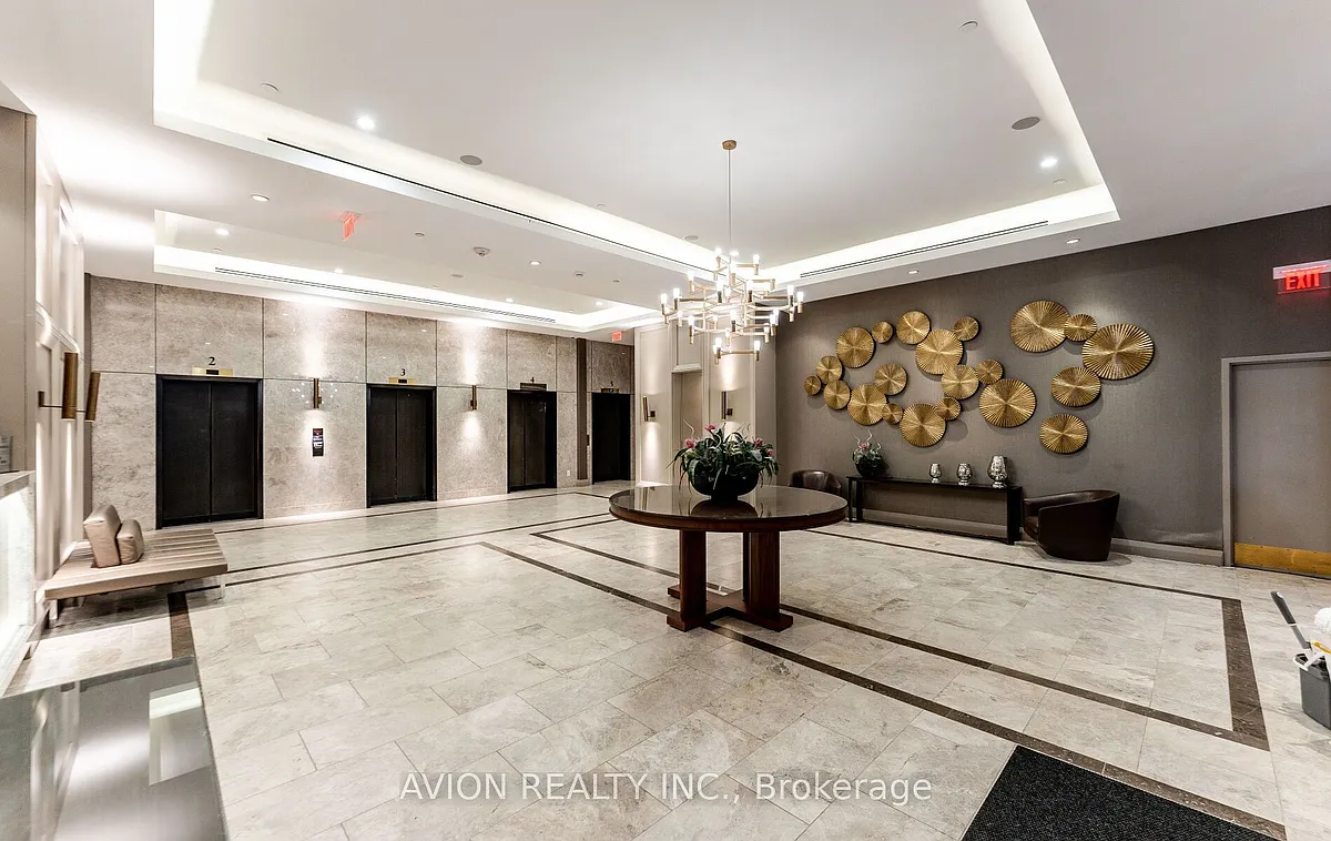 Building Photo - 155 Yorkville Ave #2120