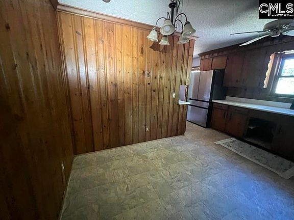 3rd image of 321 Nottingham Rd