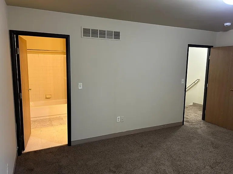 Unit Photo
