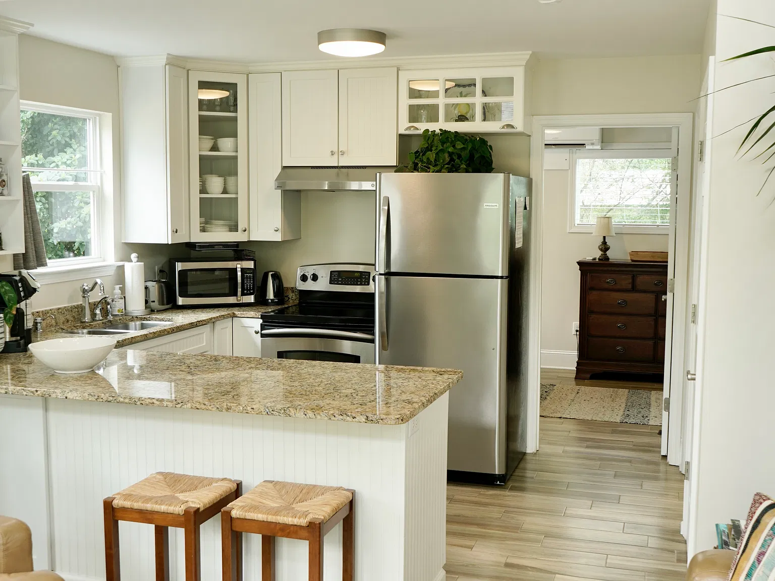 2 bed, $3,800 — Photo 3