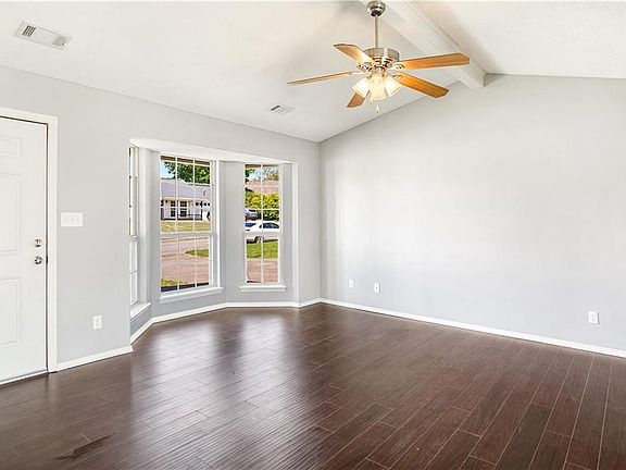 2nd image of 1113 Ruby Dr