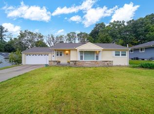 2007 Cascade Dr, Jackson, MI 49203