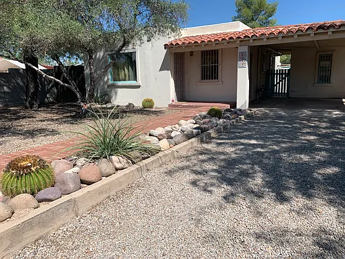 1213 E Spring St Photo 1