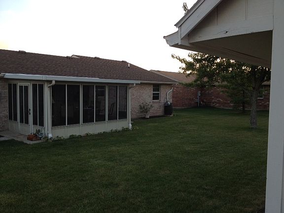 2nd image of 920 Manchester Dr