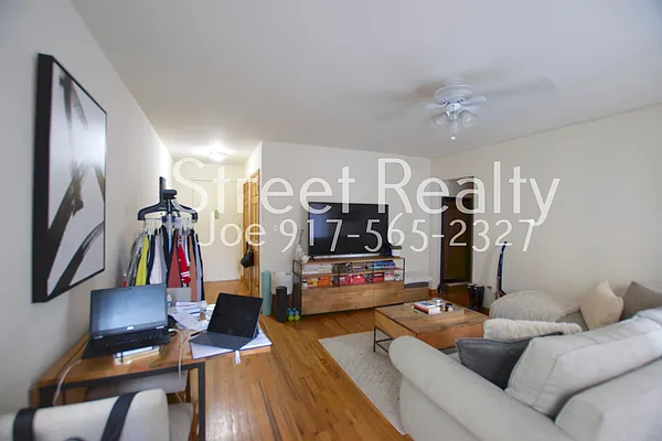 Rented by Street Realty Brokerage LLC | media 5