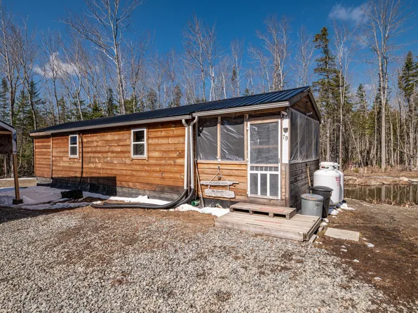 79 Young Lane, Burnham, ME 04922
