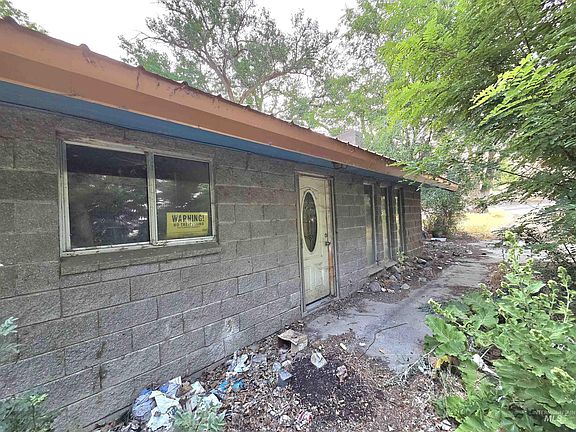 3rd image of 757 Foothill Dr
