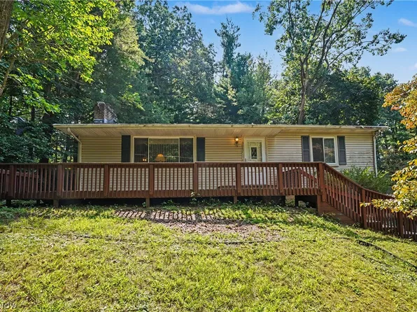 3087 Tower Hill Dr, Akron, OH 44319