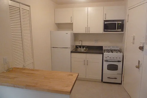 Rented by Halstead Real Estate | media 13