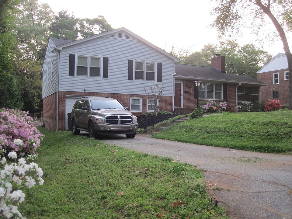 2nd image of 104 Lullwater Rd